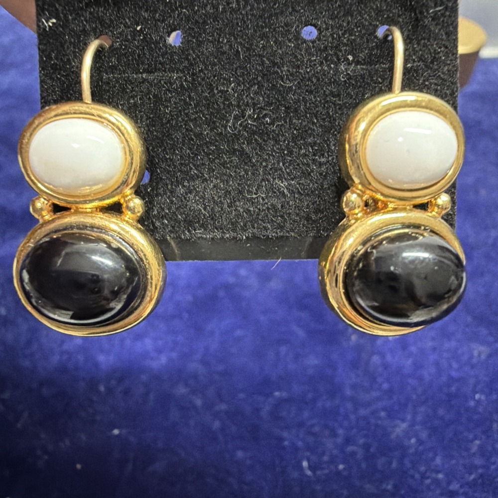 Vintage Monet Etruscan Gold Tone Dangle Drop Earrings Black White Cabochon 1"